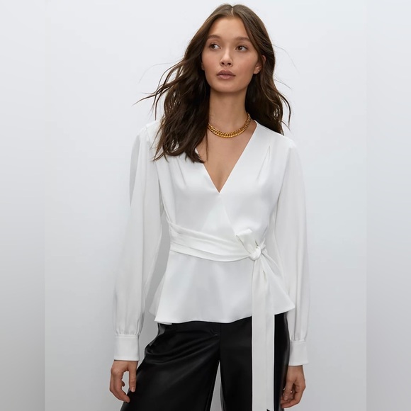 Babaton Bello Blouse. Truffle (maroon). XS
Used, worn once. - Picture 2 of 3